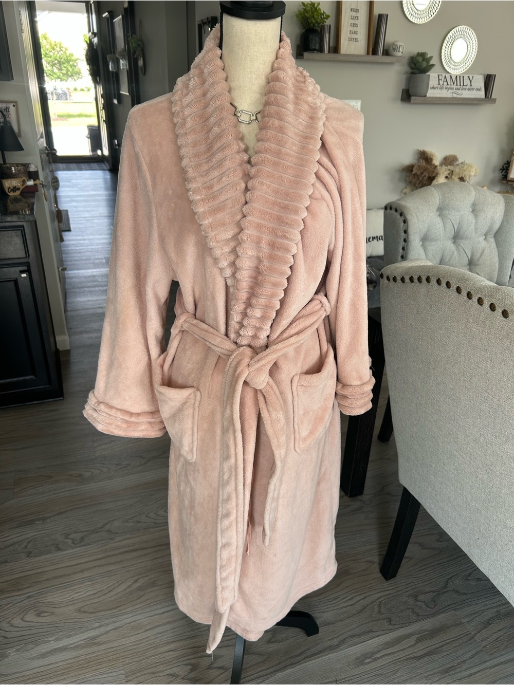 ✨Midnight by Carole Hochman Plush Shawl-Collar Robe in Blush